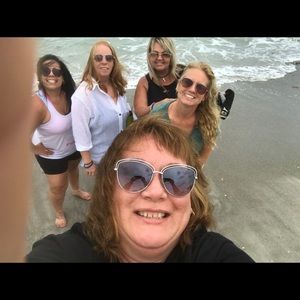 Meet your Posher, Christine